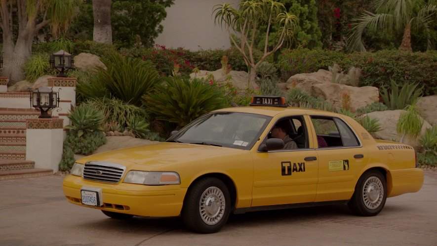 Ford Crown Victoria