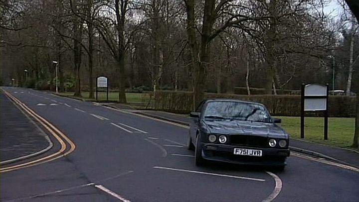 Jaguar XJ6