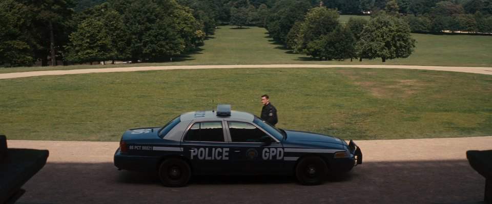 Ford Crown Victoria