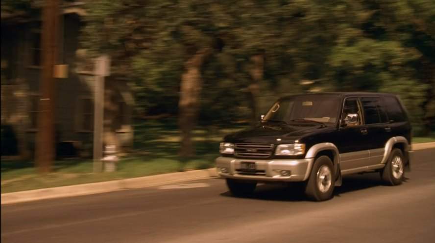 Isuzu Trooper