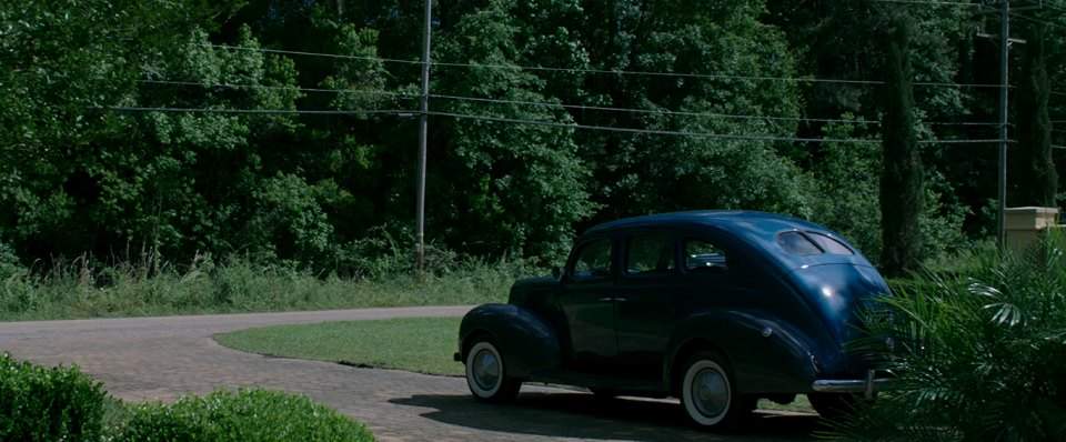 Ford V8 De Luxe